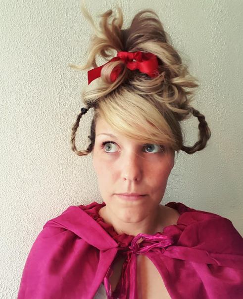 30 Days of Nerdy Hair Day 28 Cindy Loo Who HOw the Grinch Stole Christmas blog post