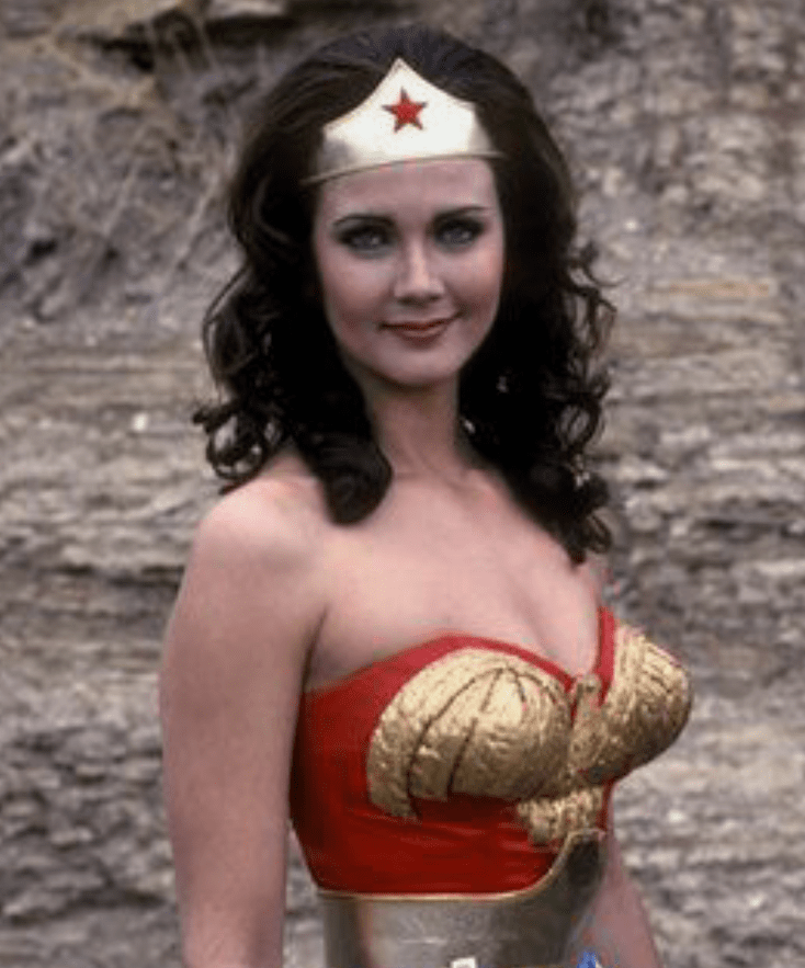 30 Days of Nerdy Hair Day 14: Wonder Woman DC Comics blog post