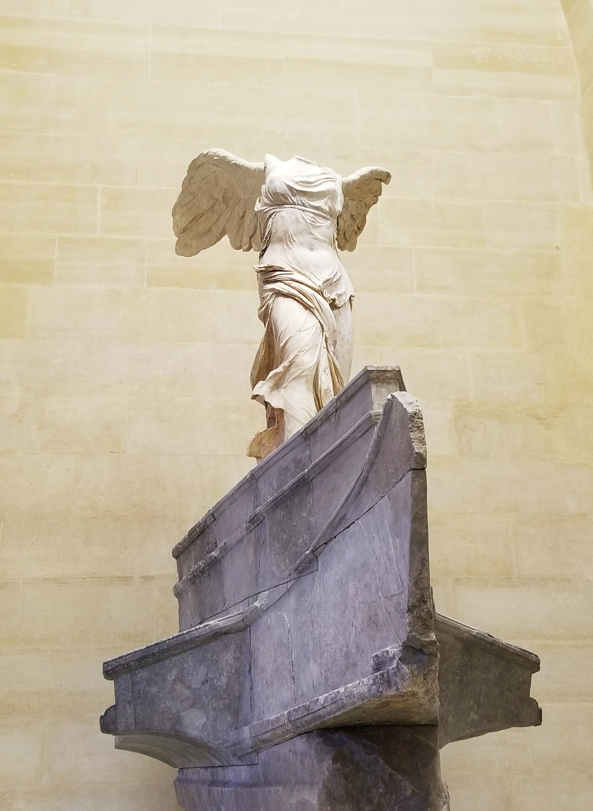 Lizzie does Paris - The Louvre