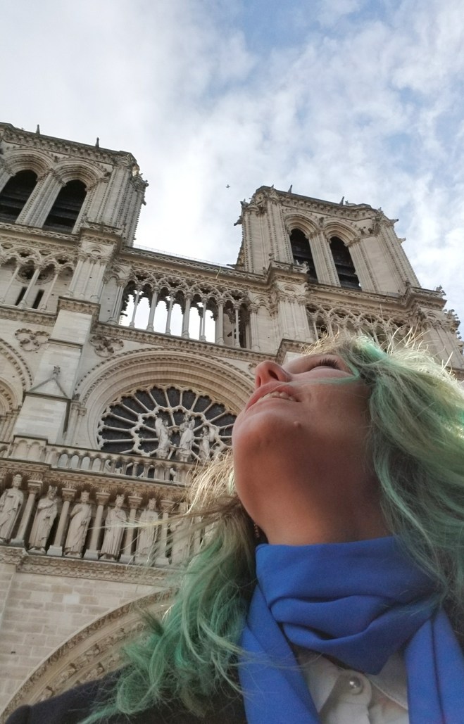 Lizzie does Paris - Notre Dame
