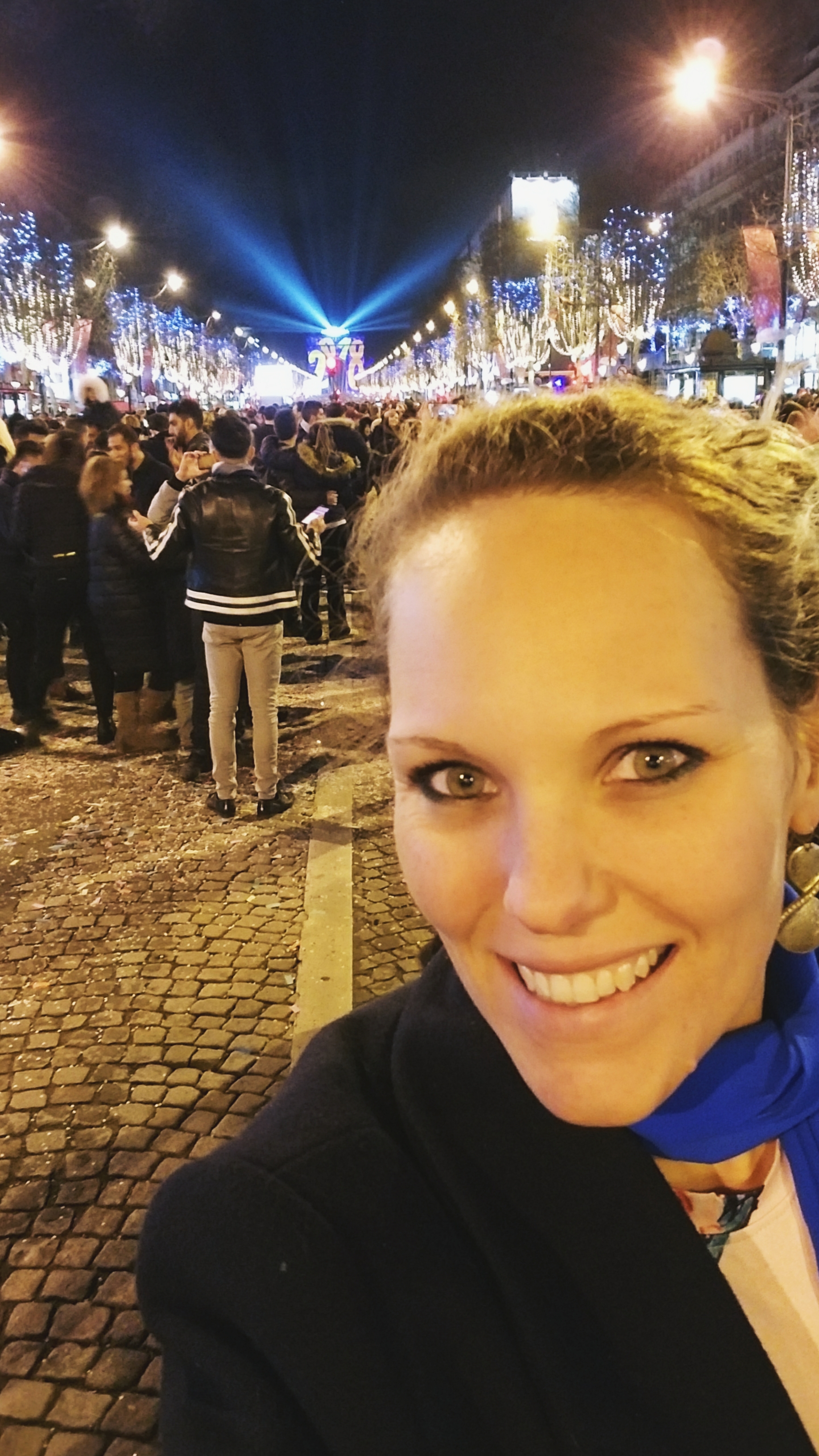 Lizzie does Paris - New Year's Eve Arc du Triomphe Champs Elyees