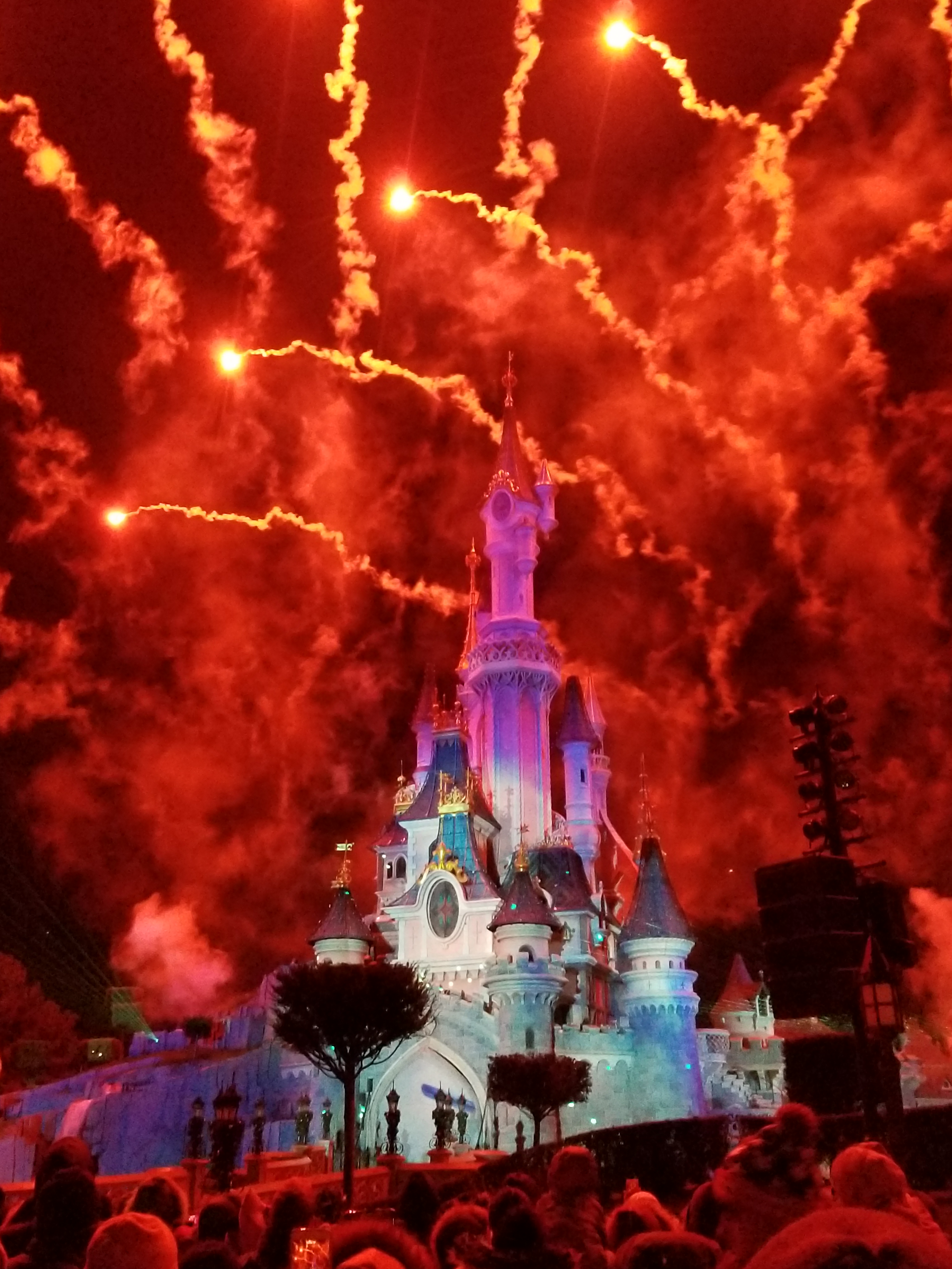 Lizzie does Disneyland Paris