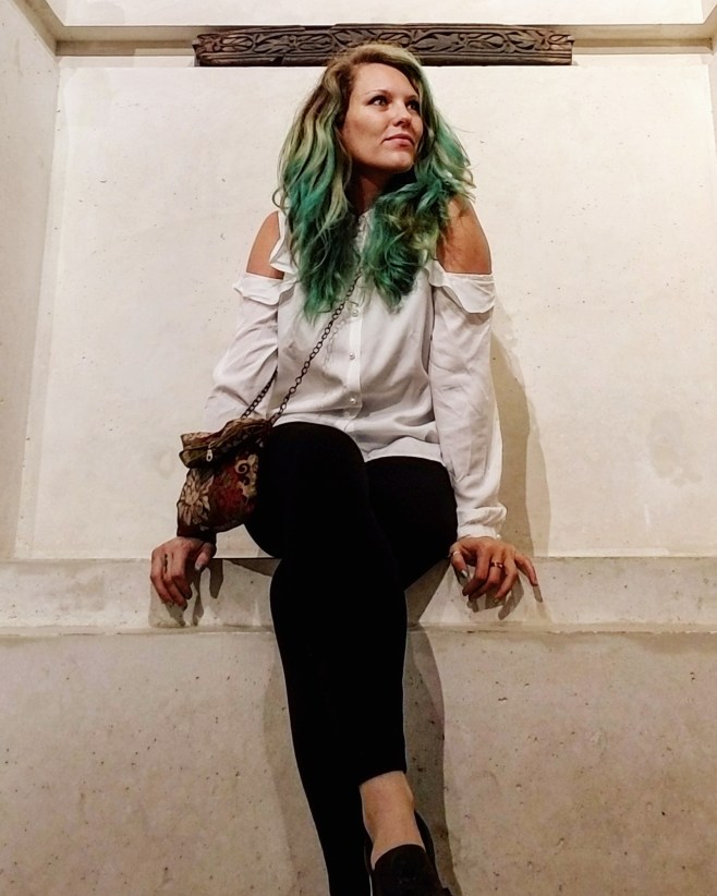 Lizzie does Paris - The Louvre