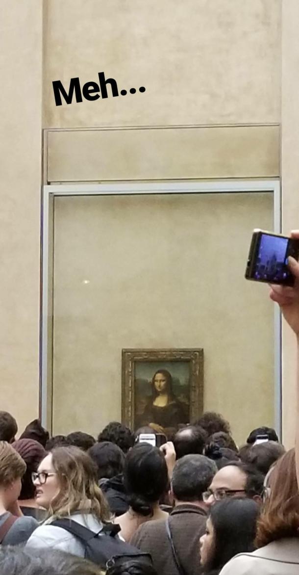 Lizzie does Paris instastory - Mona Lisa Louvre