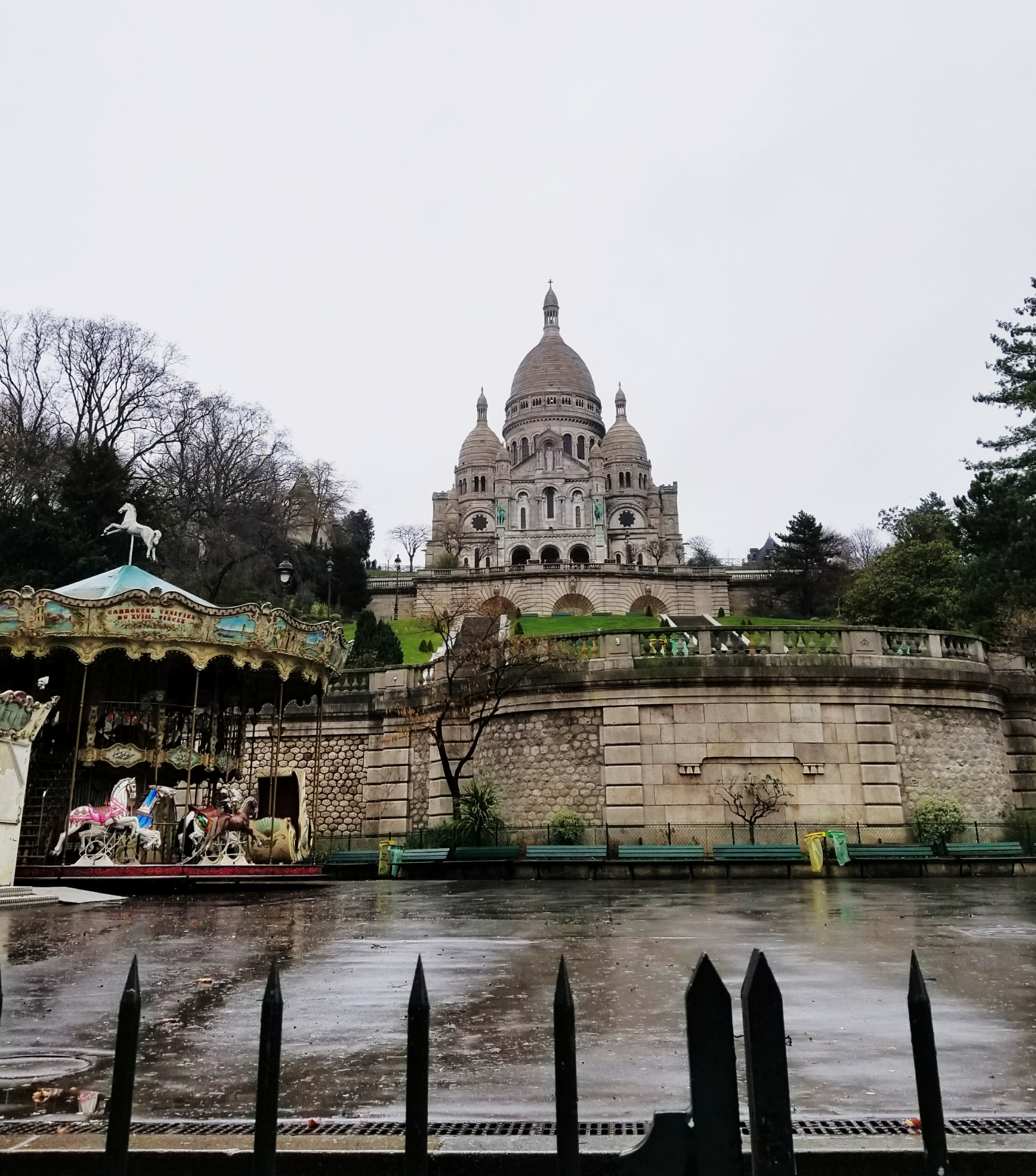 Lizzie does Paris - Sacre-Coeur