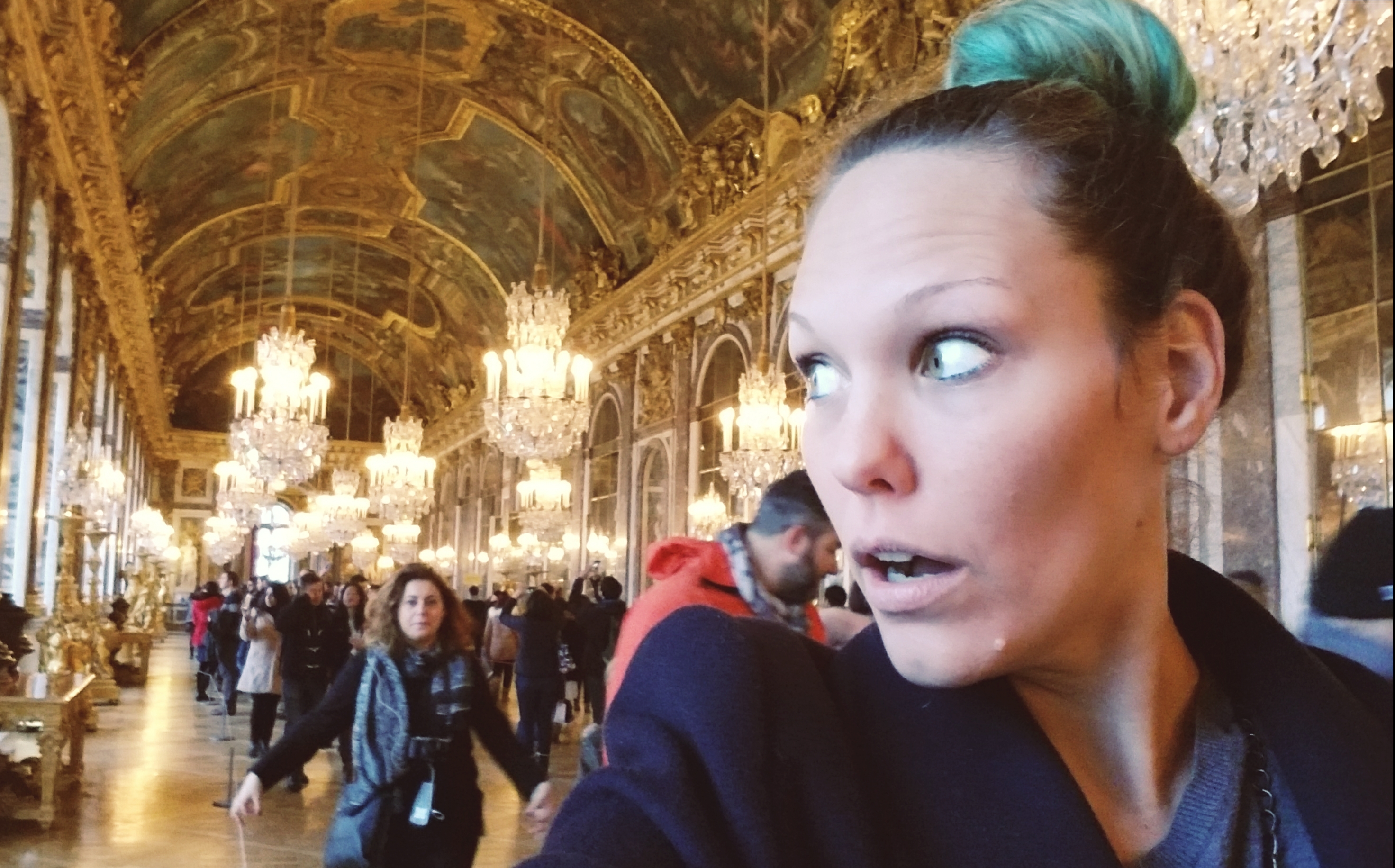 Lizzie does Paris - Palace of Versailles outtakes selfie photobomb